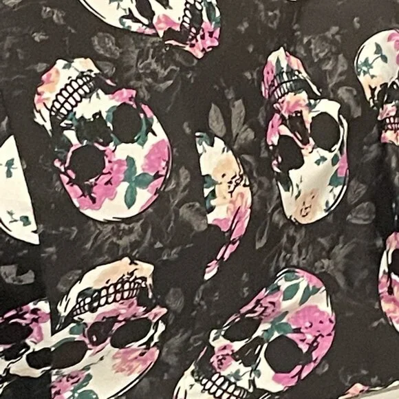 Torrid Curve Womens Wireless Bra Black Floral Skull Print Sz 46C - Picture 4 of 7